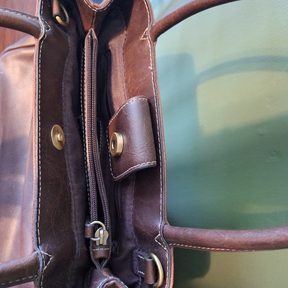 Relic Brown Faux Leather Handbag - Picture 6 of 7